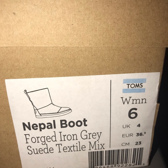 COPY - Toms size 6 Nepal Boot - Picture 3 of 6